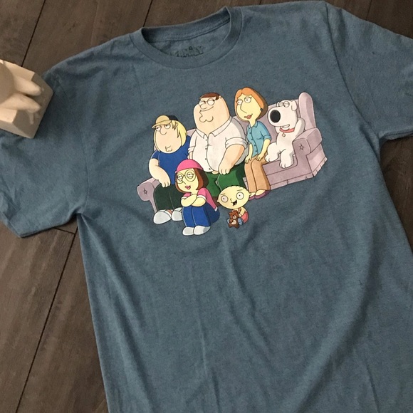 🥳HP!!🥳Family Guy T-Shirt - Picture 2 of 6